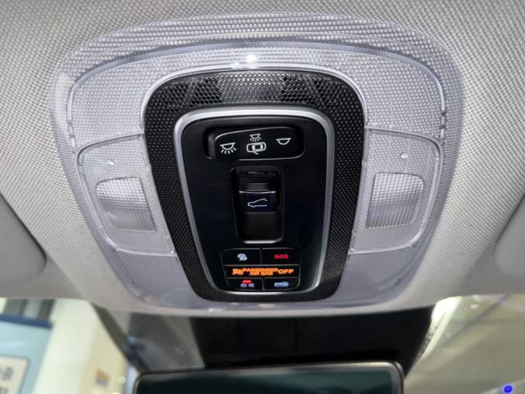 Hyundai Avante — photo 13