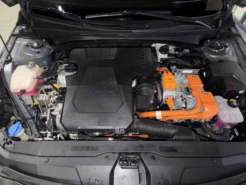 Hyundai Avante — photo 19