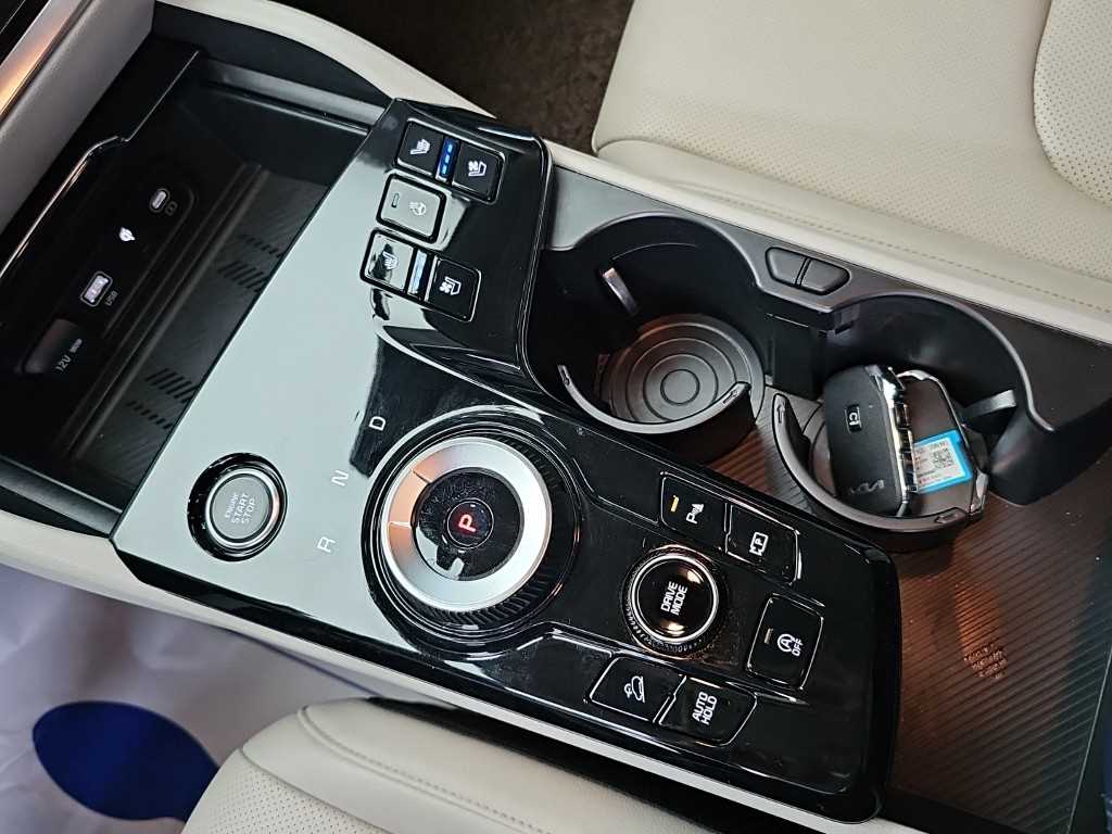 Kia Sportage — photo 08