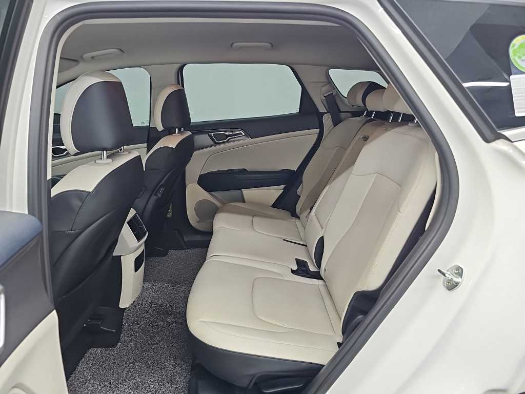 Kia Sportage — photo 12
