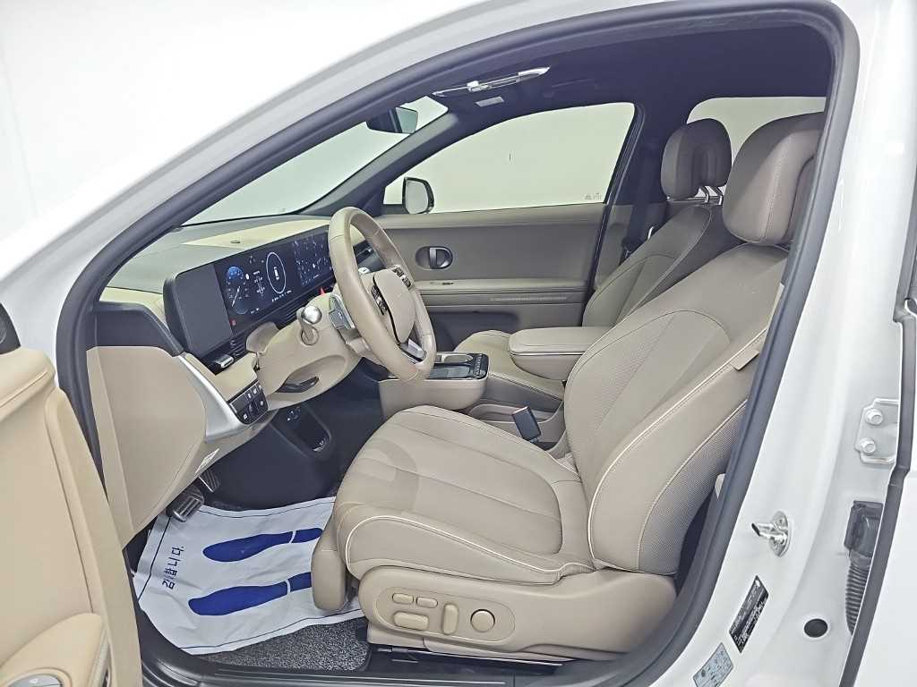 Hyundai Ioniq5 — photo 11
