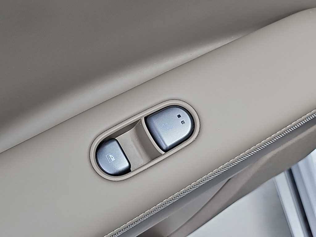 Hyundai Ioniq5 — photo 14