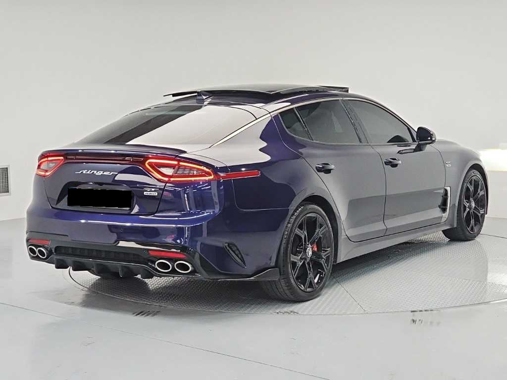 Kia Stinger — photo 04