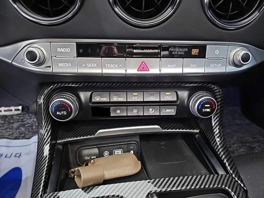 Kia Stinger — photo 10