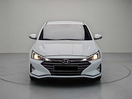 Hyundai Avante — photo 02
