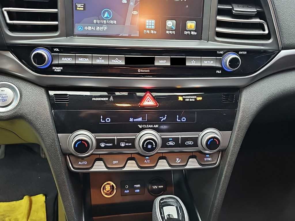 Hyundai Avante — photo 10