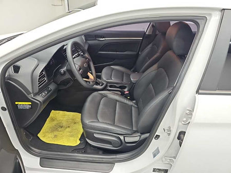 Hyundai Avante — photo 11