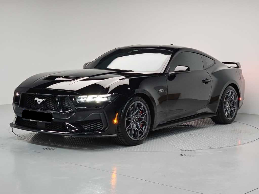 Ford Mustang — photo 01