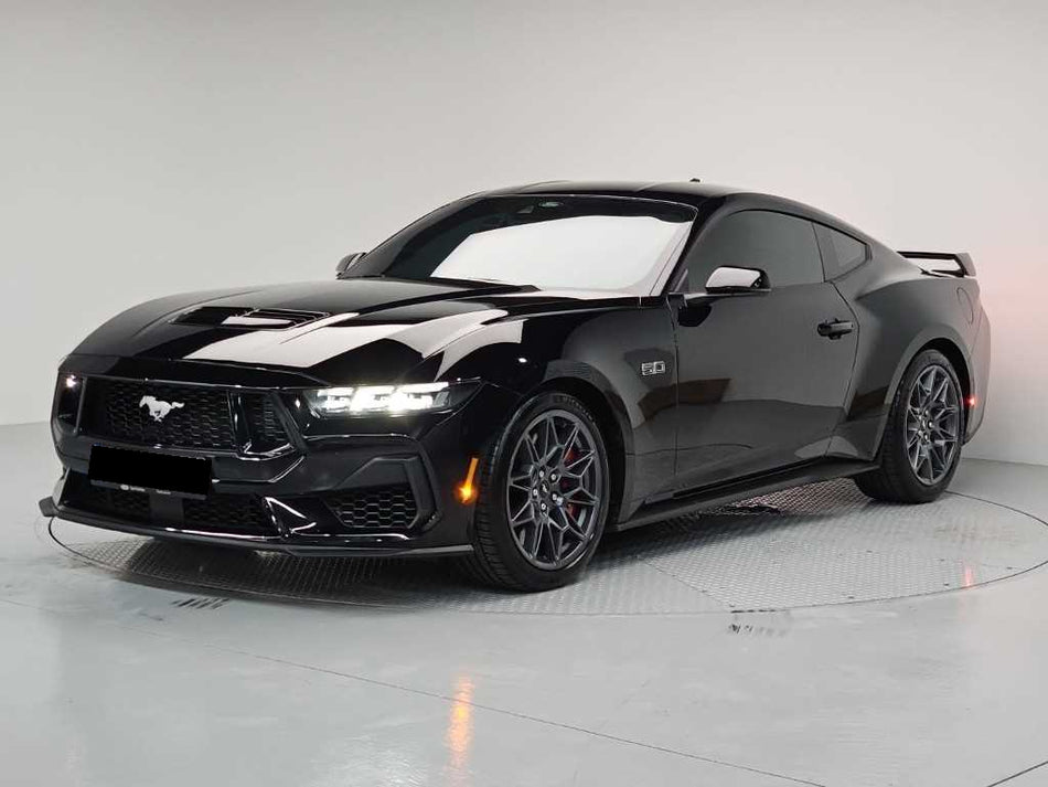 Ford Mustang — photo 01