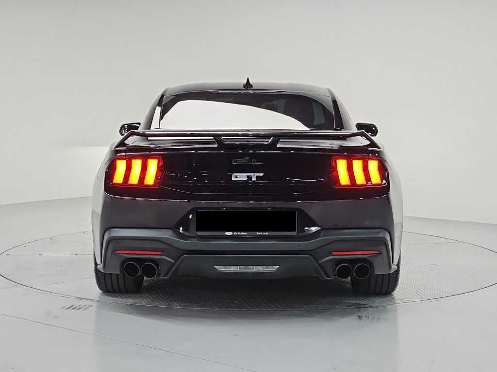 Ford Mustang — photo 03