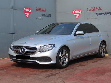 Mercedes-Benz E-Class — photo 01