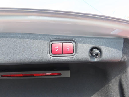 Mercedes-Benz E-Class — photo 06