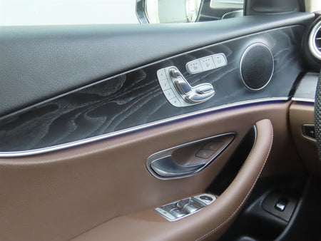 Mercedes-Benz E-Class — photo 14