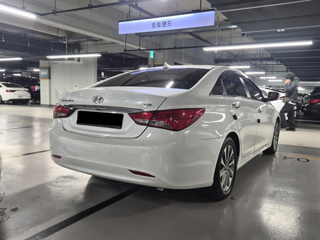 Hyundai Sonata — photo 03