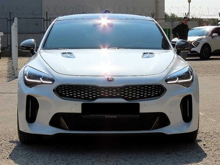 Kia Stinger — photo 01