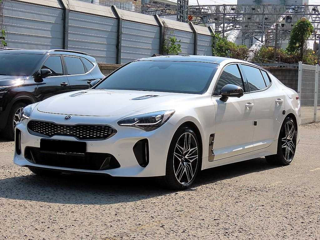 Kia Stinger — photo 02