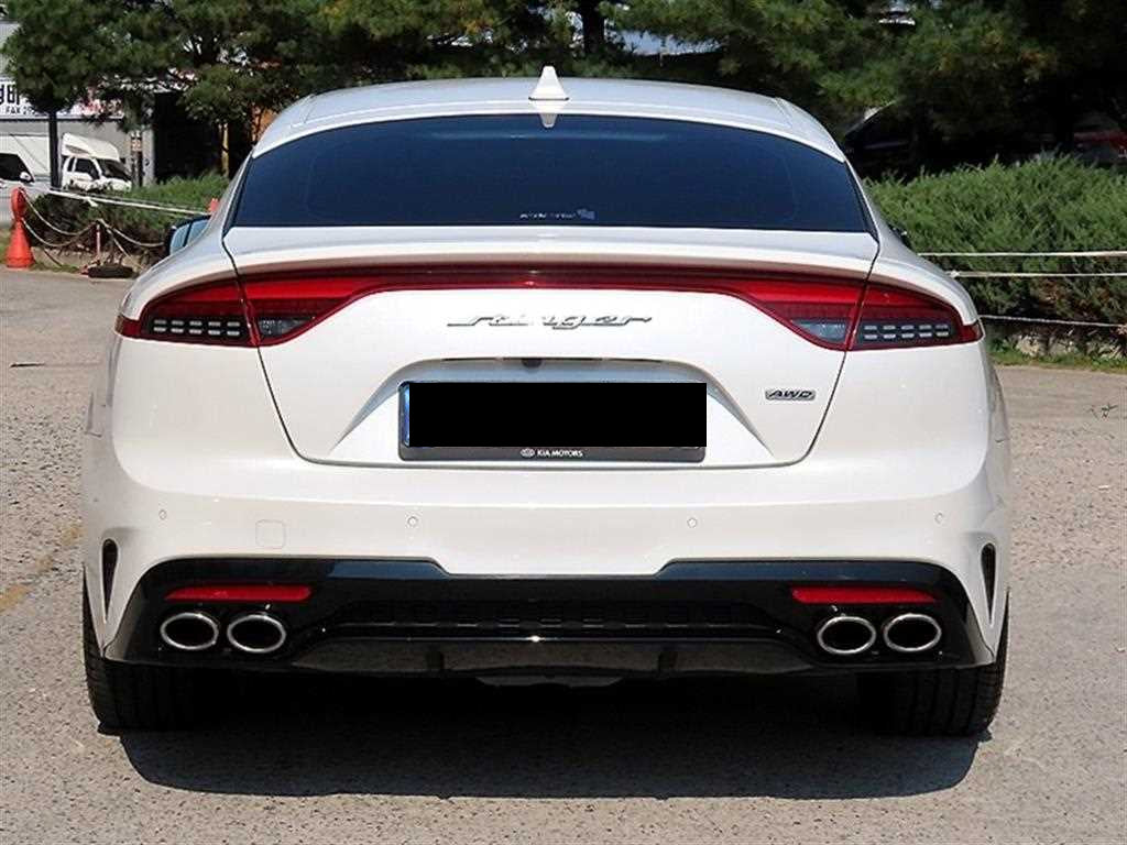 Kia Stinger — photo 04