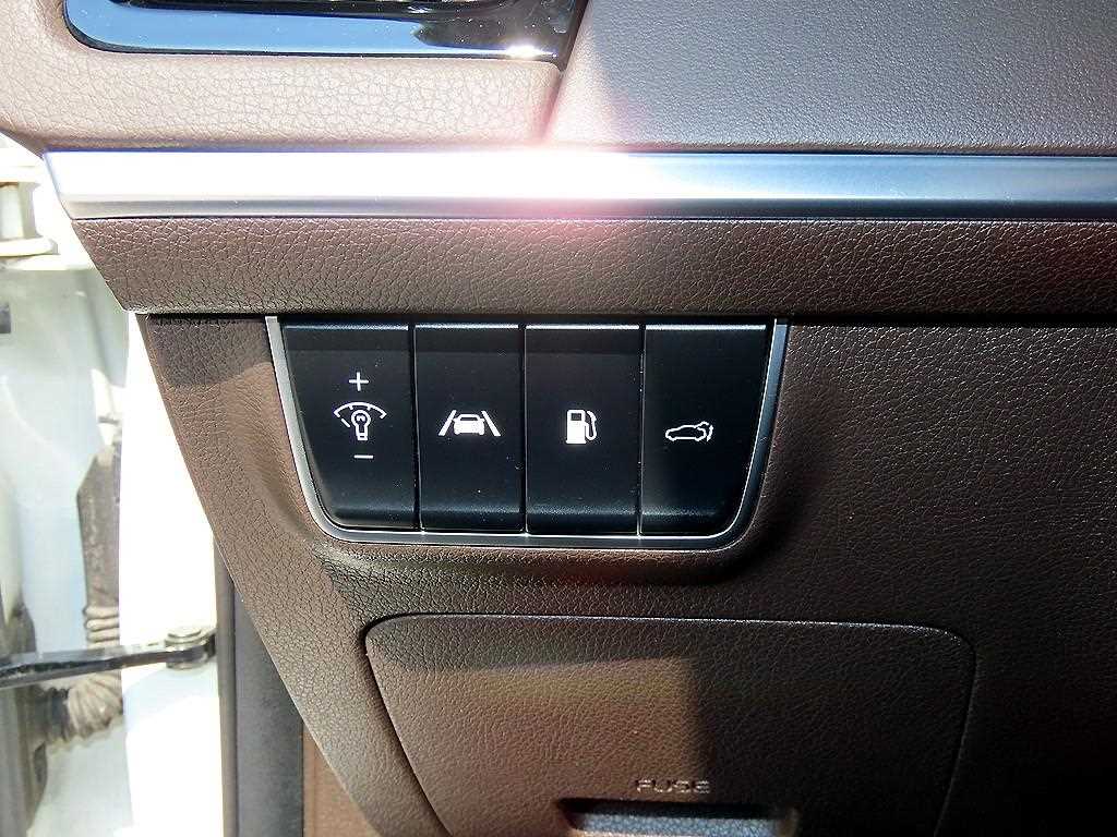 Kia Stinger — photo 13