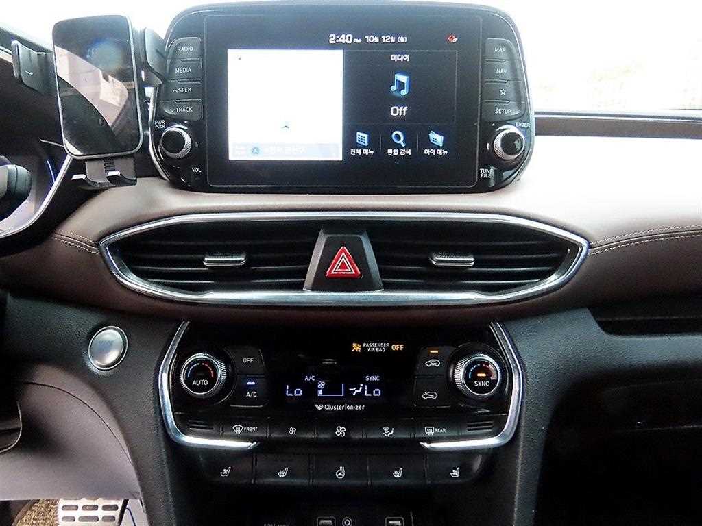 Hyundai Santafe — photo 13
