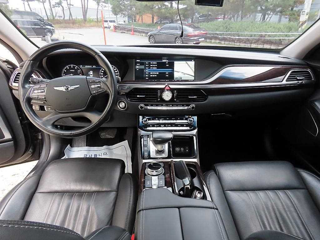 Genesis EQ900 — photo 07