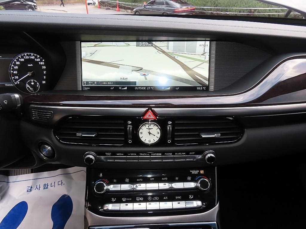 Genesis EQ900 — photo 13