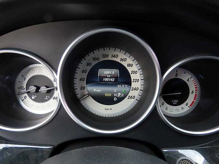 Mercedes-Benz CLS-Class — photo 09