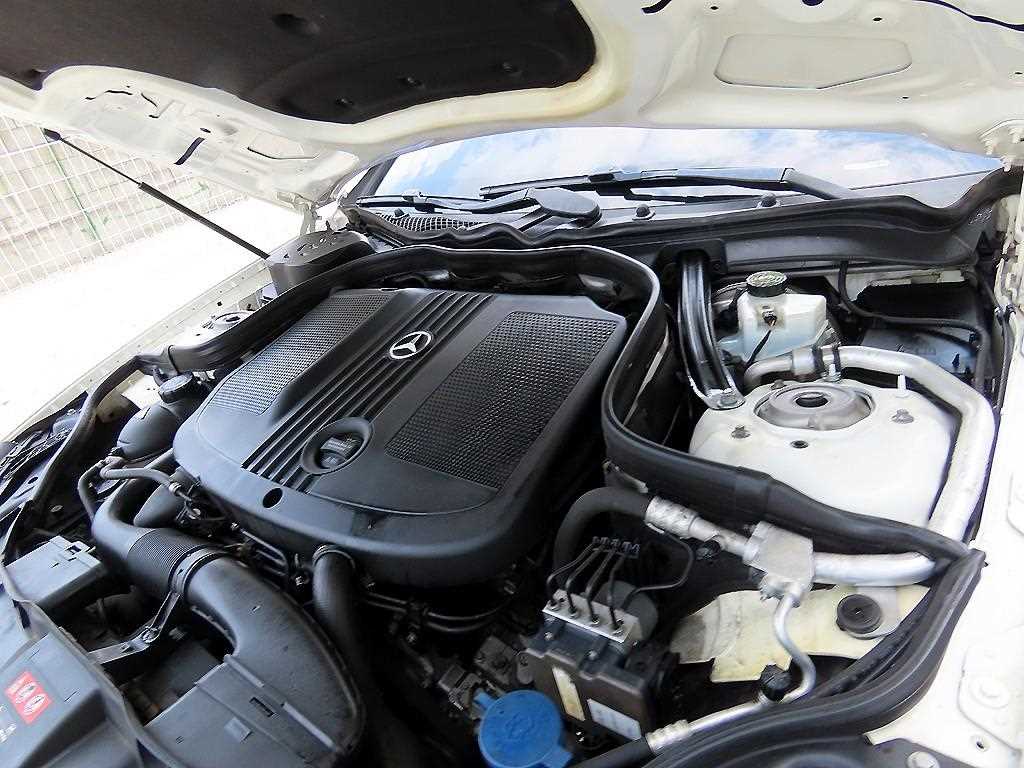 Mercedes-Benz CLS-Class — photo 19