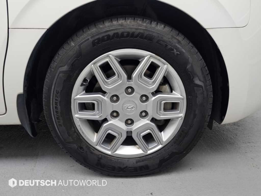 Hyundai Staria — photo 05