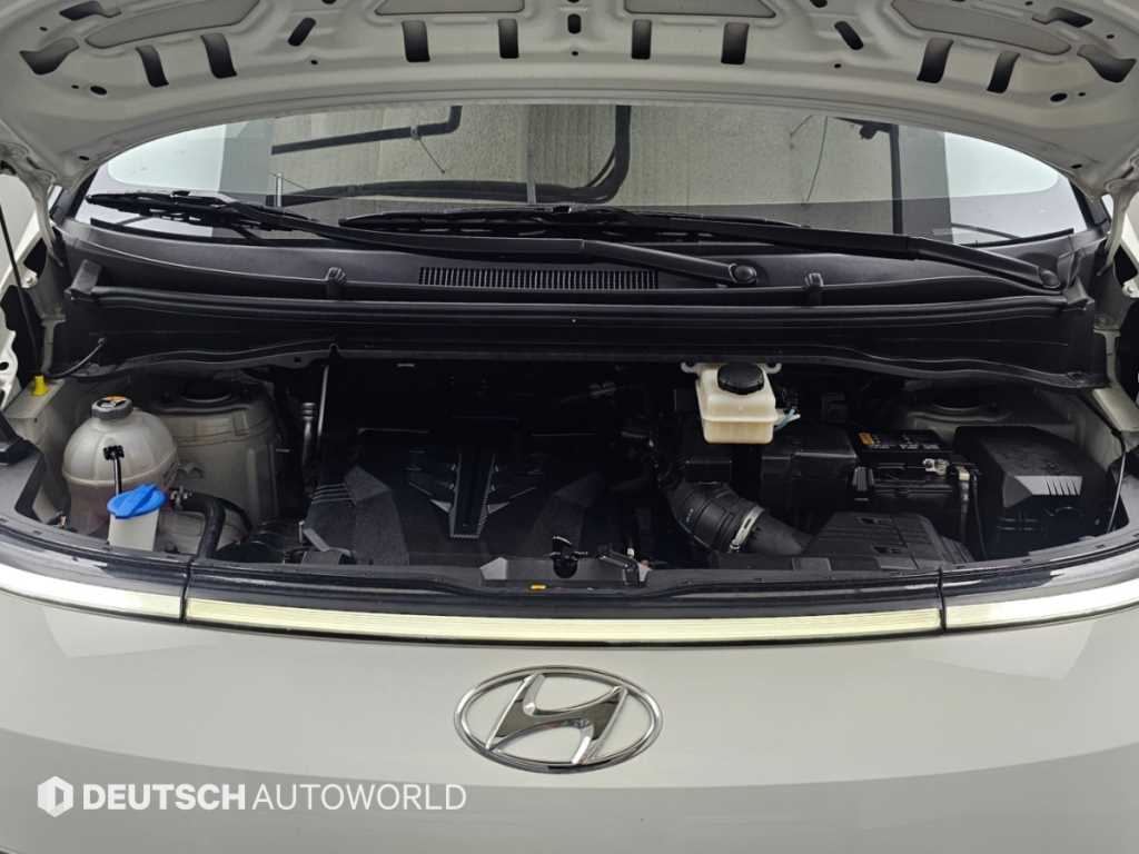 Hyundai Staria — photo 06