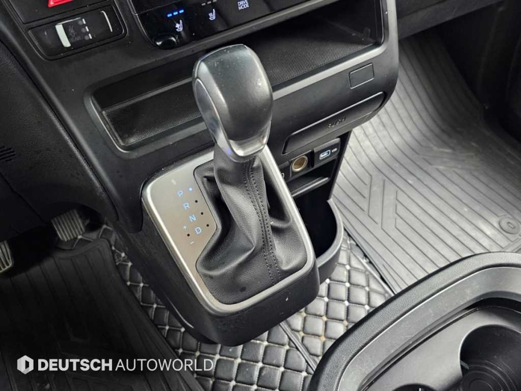 Hyundai Staria — photo 09