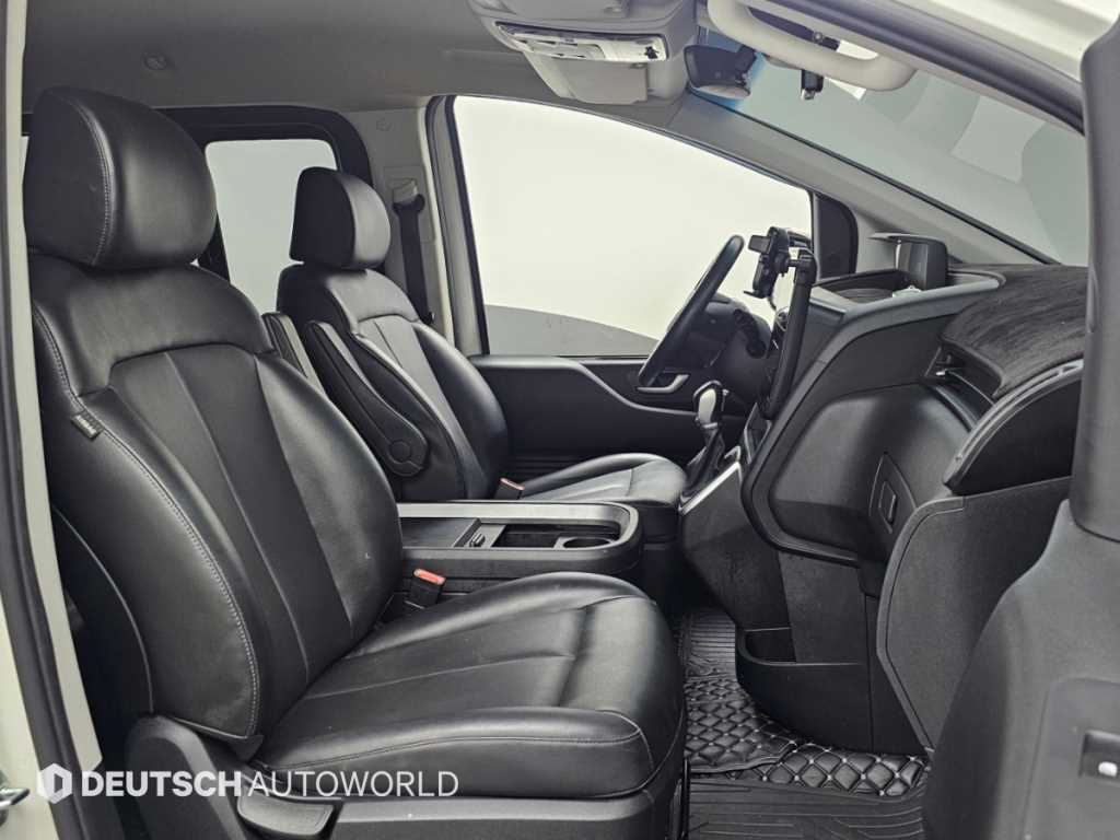 Hyundai Staria — photo 10