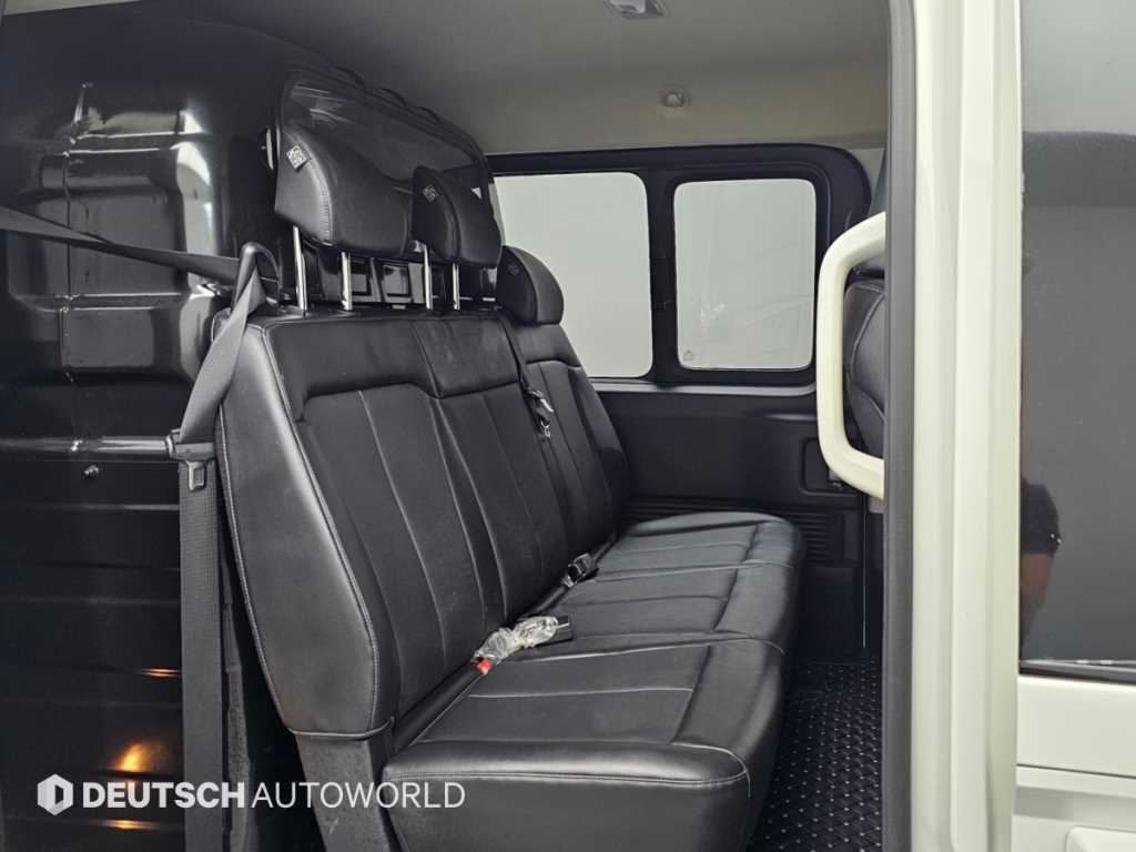 Hyundai Staria — photo 12
