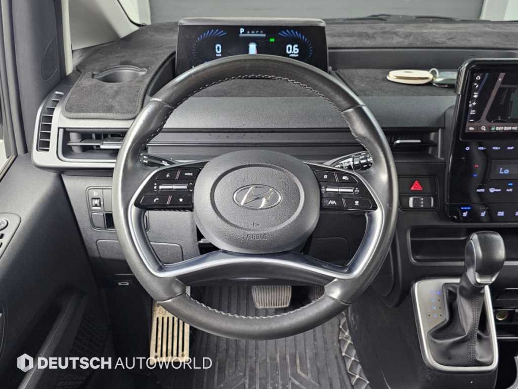 Hyundai Staria — photo 13