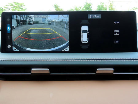 Genesis GV70 — photo 14