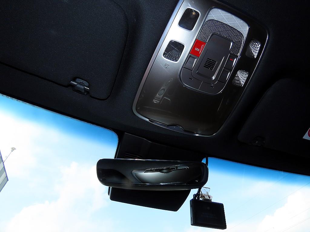 Genesis GV70 — photo 15