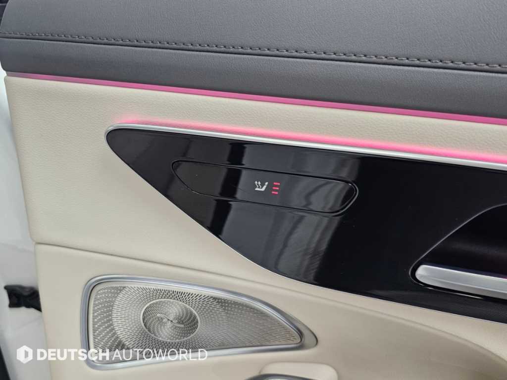 Mercedes-Benz E-Class — photo 16