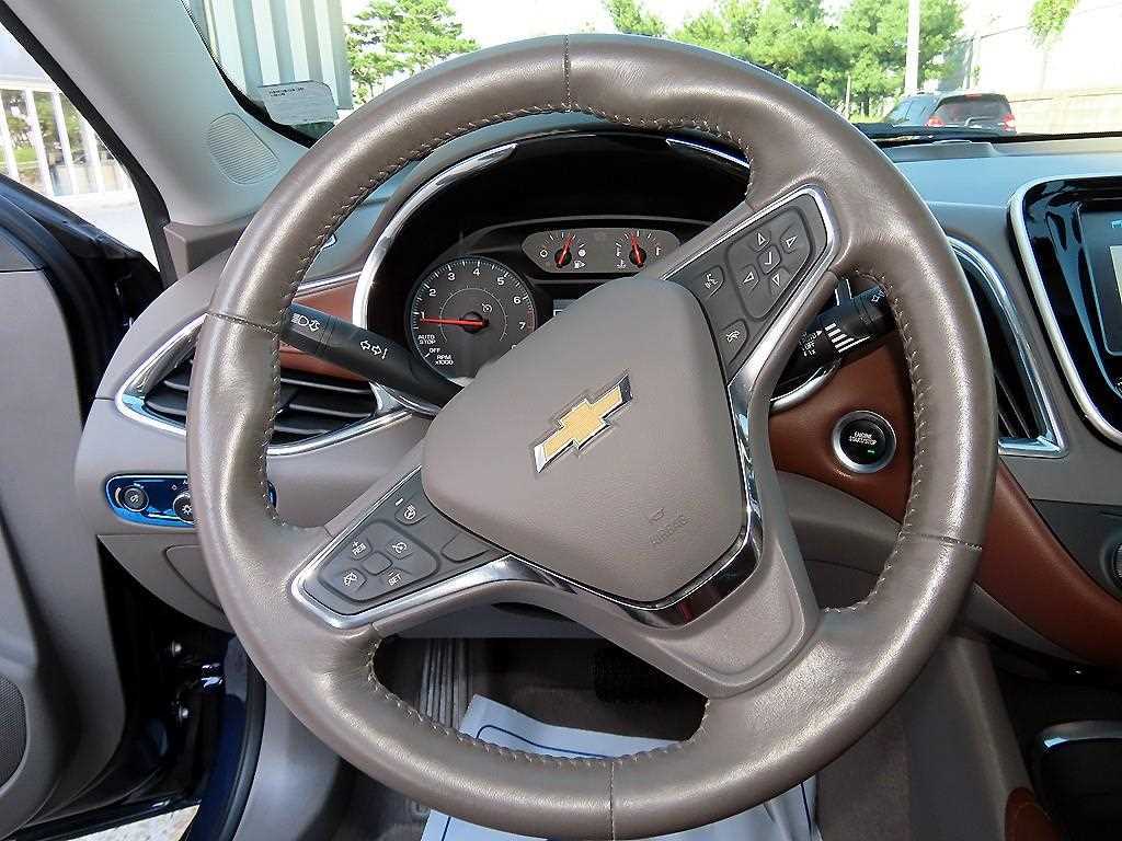 CHEVROLET Malibu — photo 08