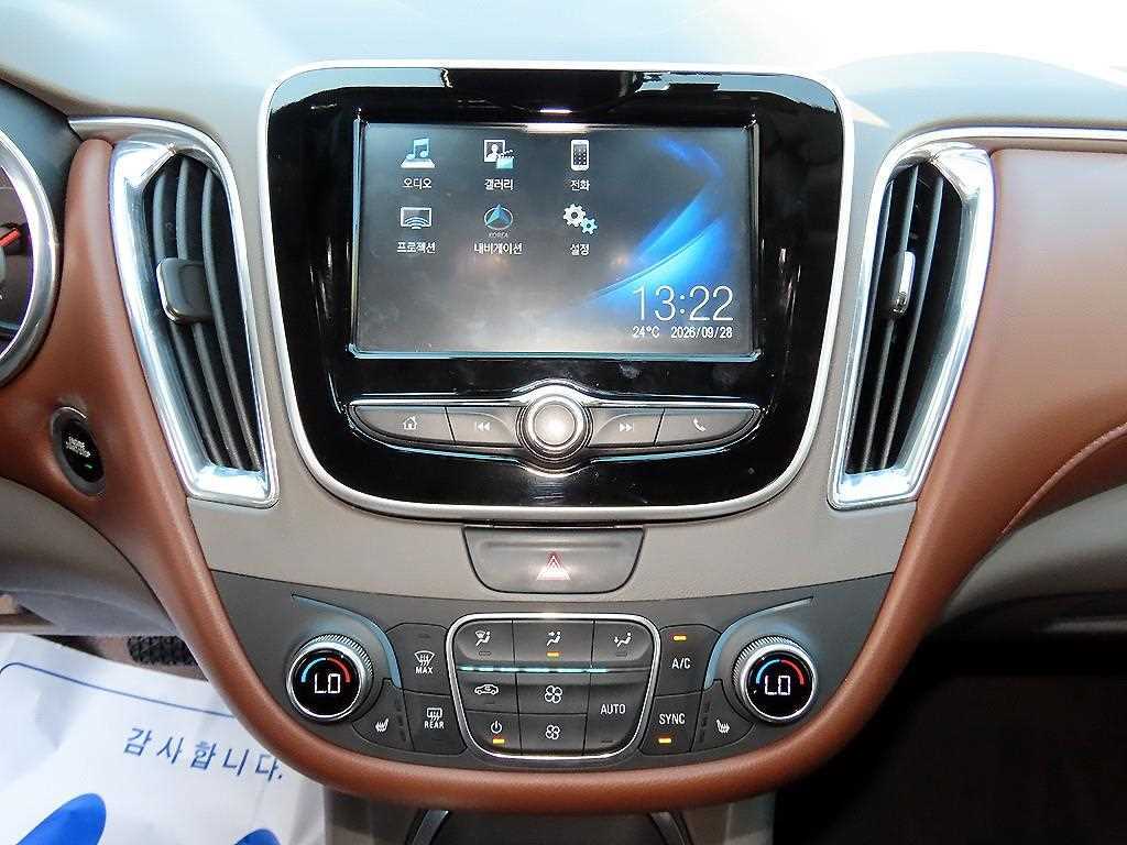 CHEVROLET Malibu — photo 12