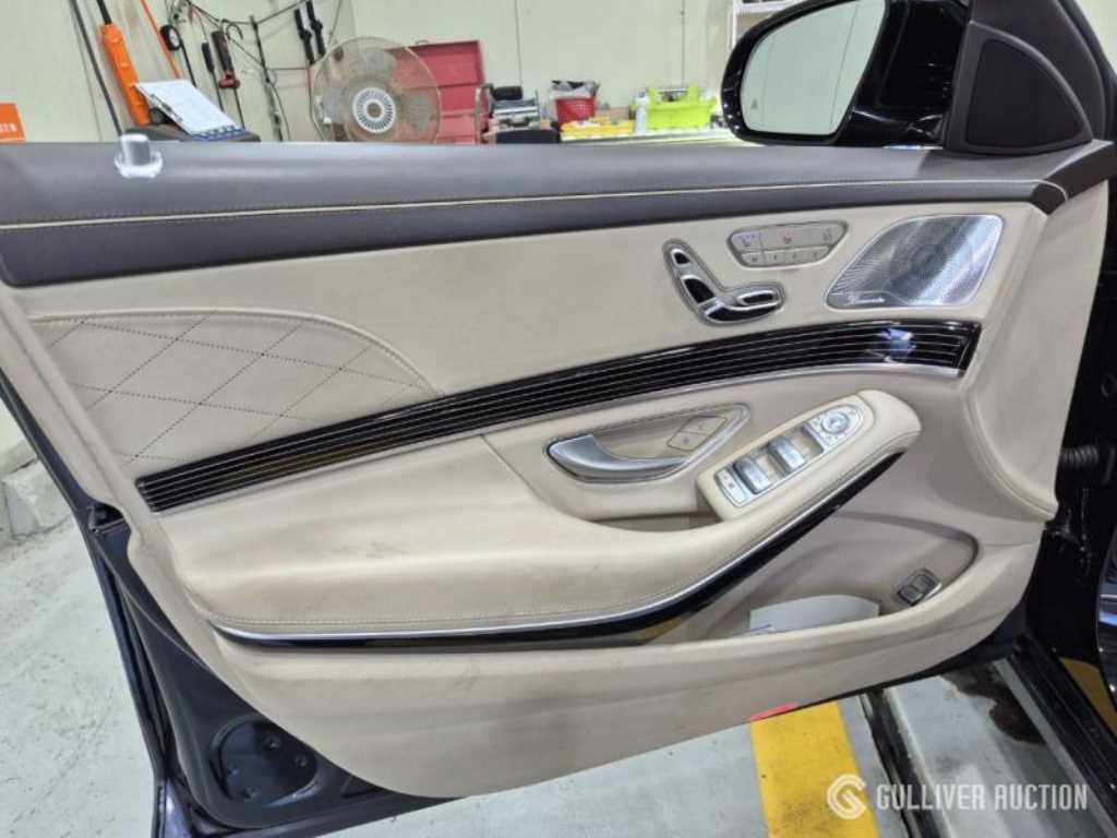 Mercedes-Benz S-Class — photo 07