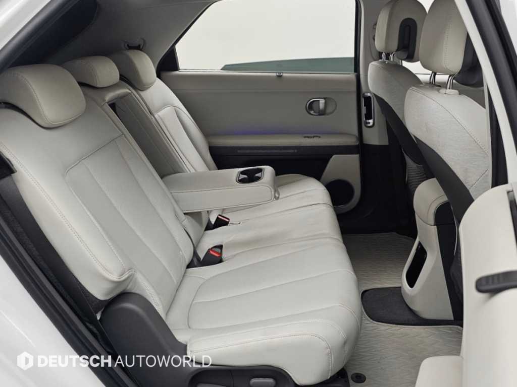 Hyundai Ioniq5 — photo 12