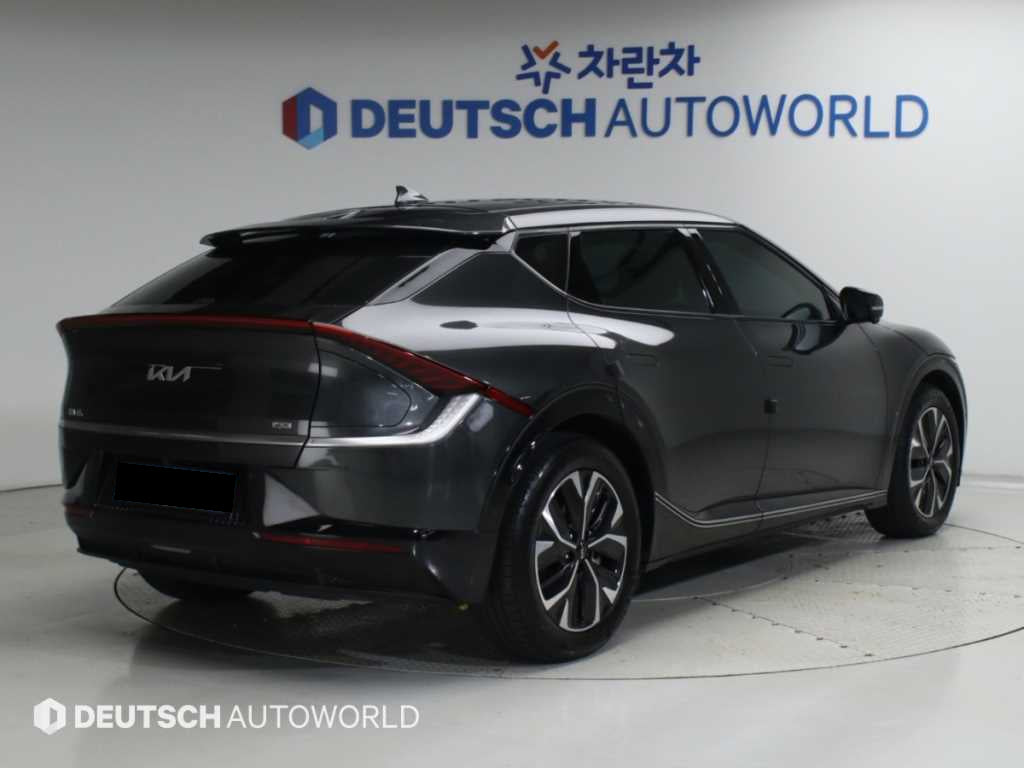 Kia EV6 — photo 02