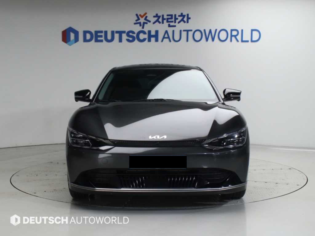 Kia EV6 — photo 03