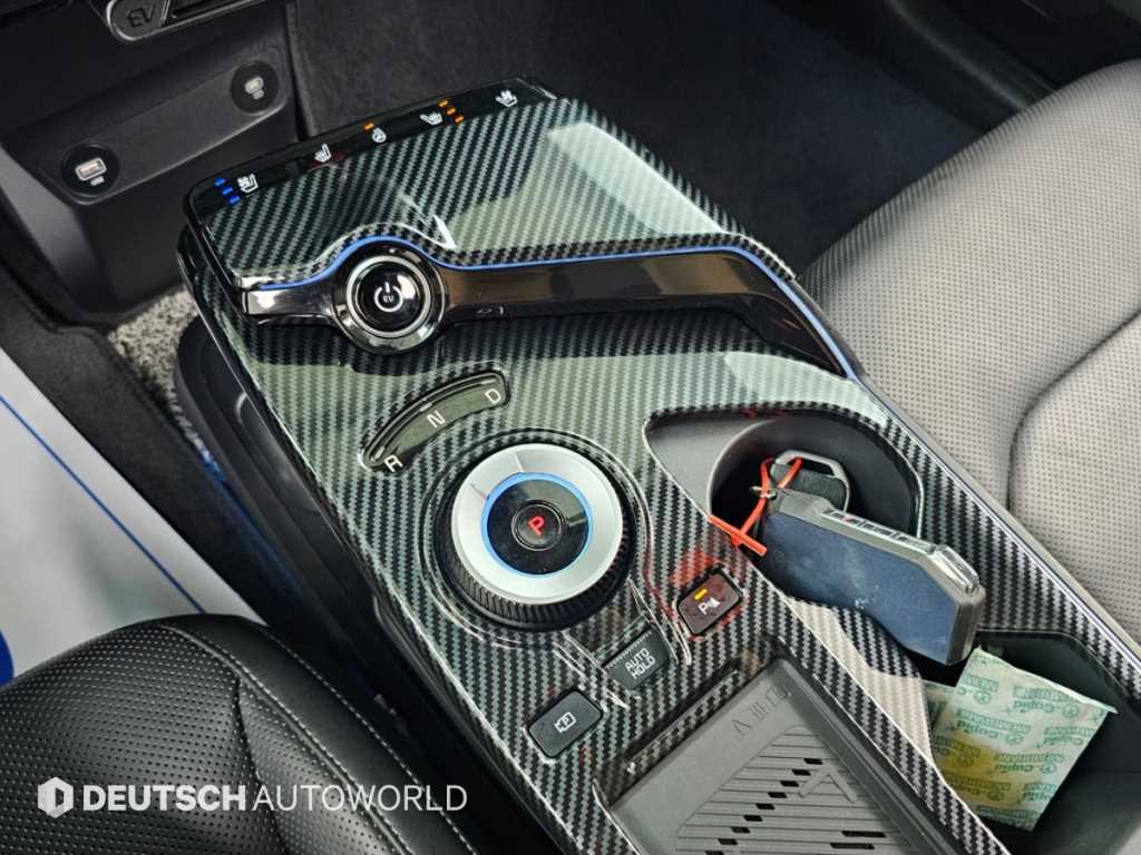 Kia EV6 — photo 09