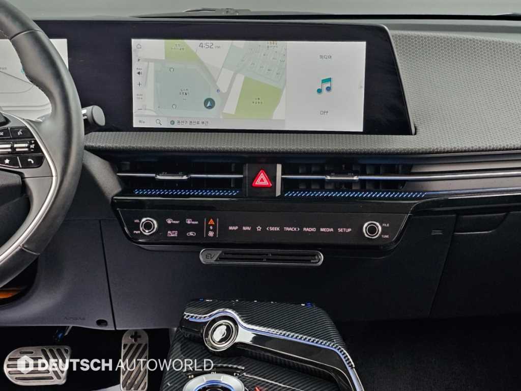 Kia EV6 — photo 14