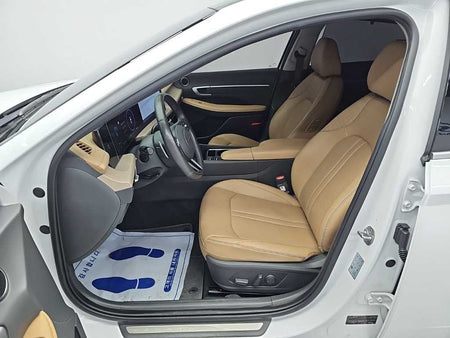 Hyundai Sonata — photo 11