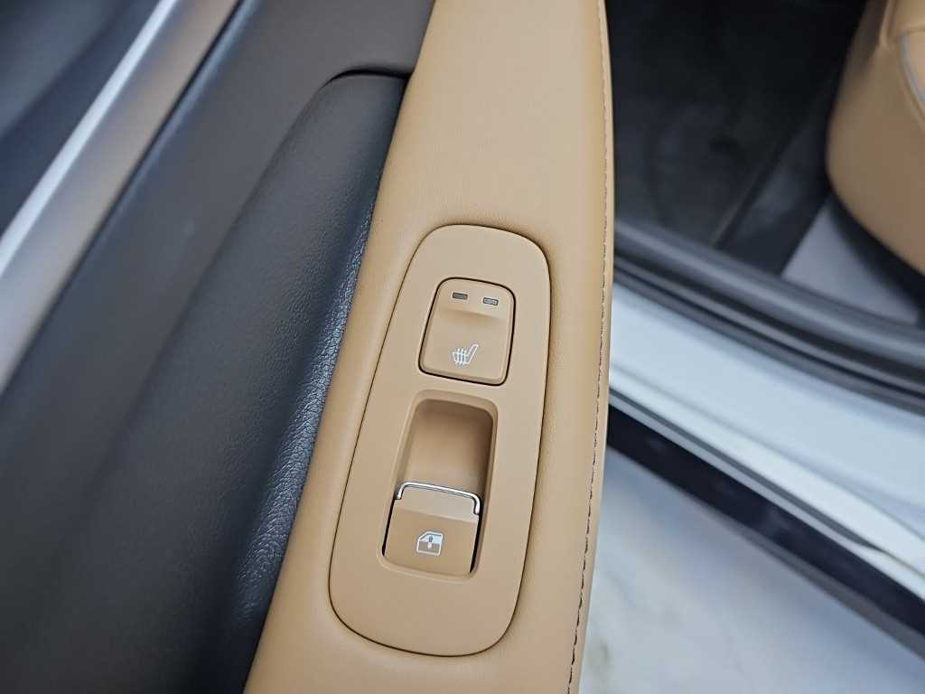 Hyundai Sonata — photo 13