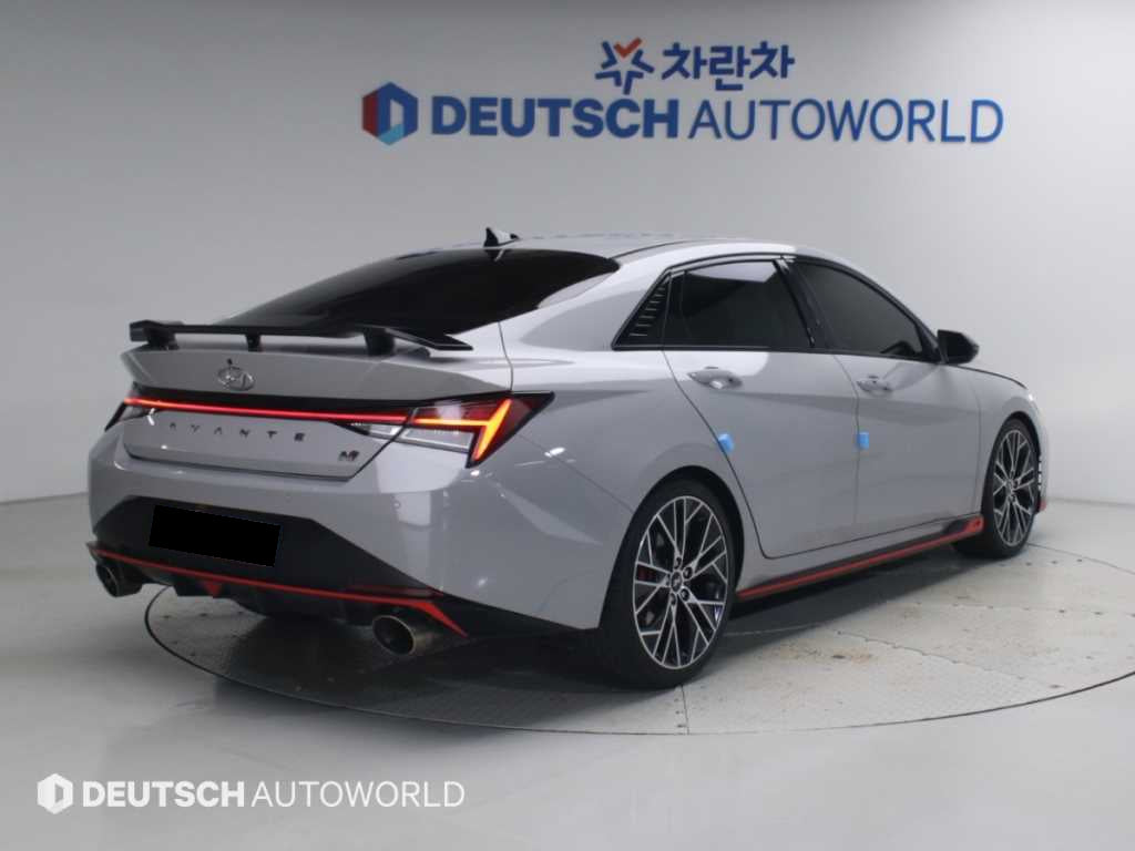 Hyundai Avante — photo 02