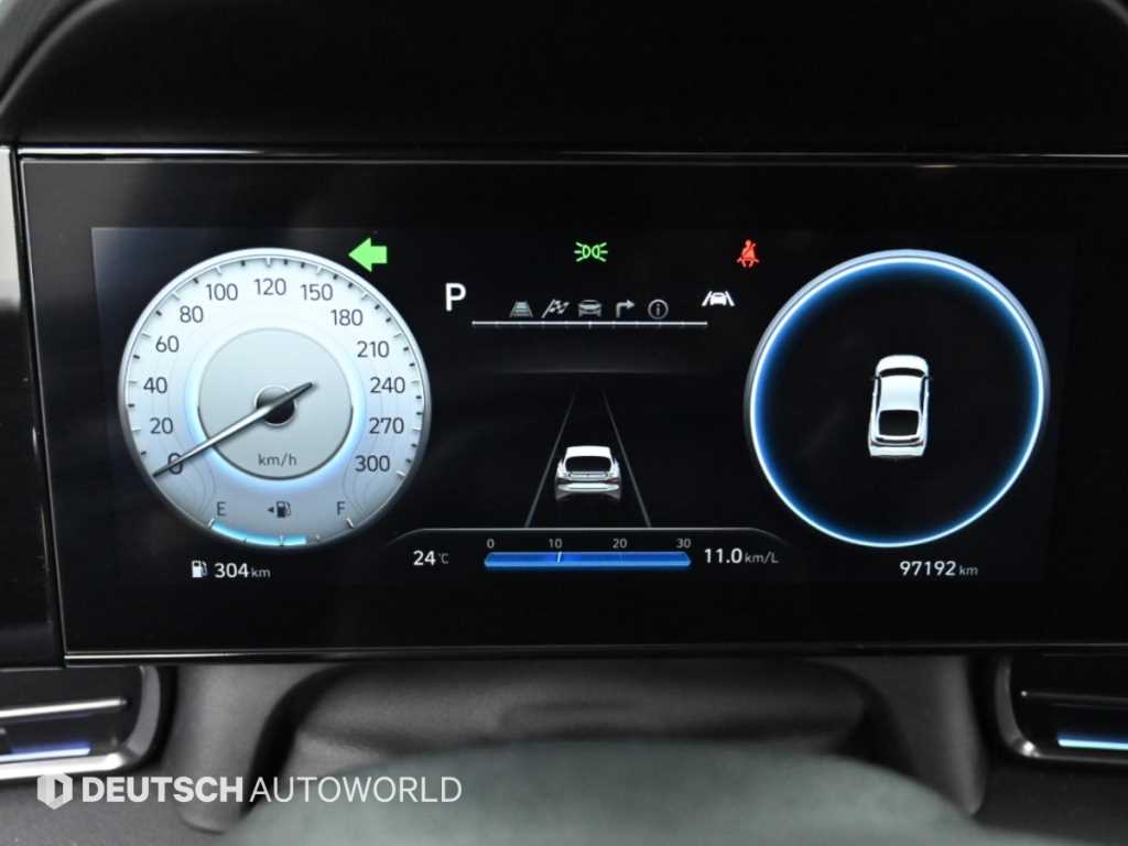 Hyundai Avante — photo 08
