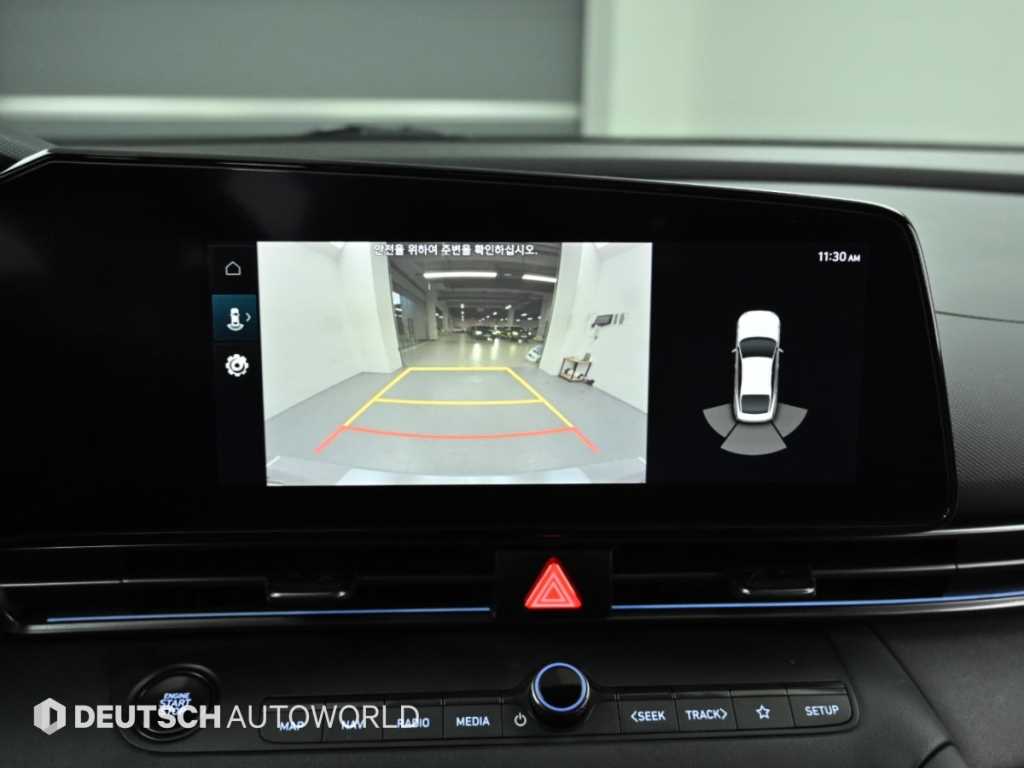 Hyundai Avante — photo 15