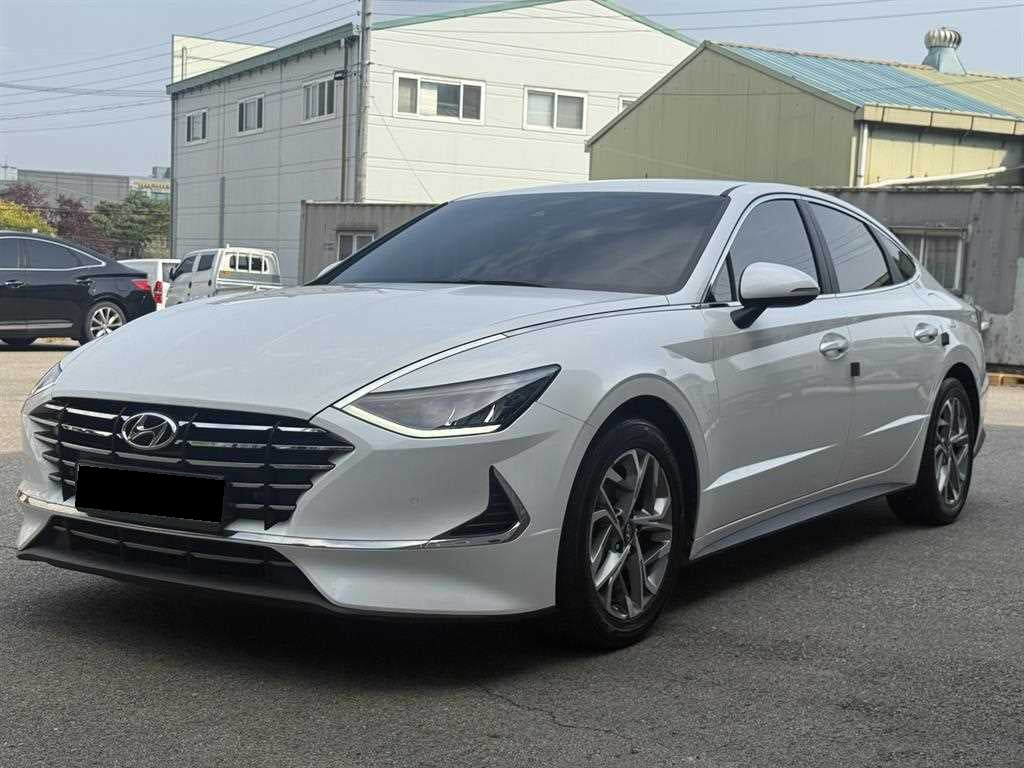Hyundai Sonata — photo 01